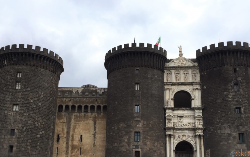 古くて新しいお城。ナポリ「ヌオーヴォ城」めぐりの魅力 | イタリア観光ガイド