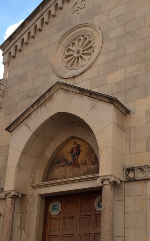 ソレントのシンボル！サンティ・フィリッポ・エ・ジャコモ教会| トラベルダイアリー