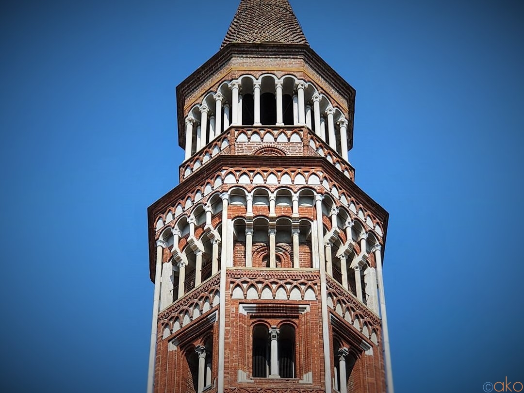 八角形の塔が目印！ミラノ、サン・ゴッタルド・イン・コルテ教会｜イタリア観光ガイド