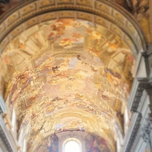 天井画の世界に溺れたい！ローマ、聖イグナツィオ教会｜イタリア観光ガイド