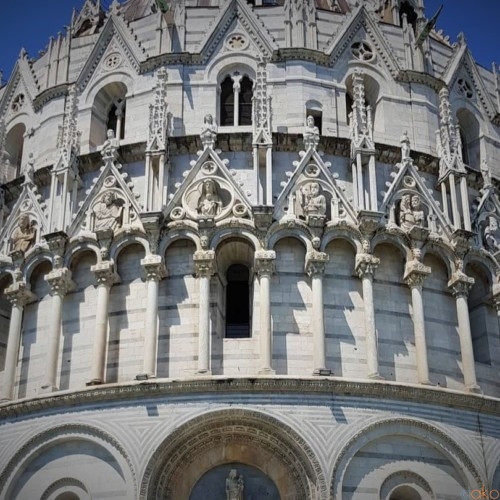 実はイタリアいち大きい！ピサのサン・ジョヴァンニ洗礼堂｜イタリア観光ガイド