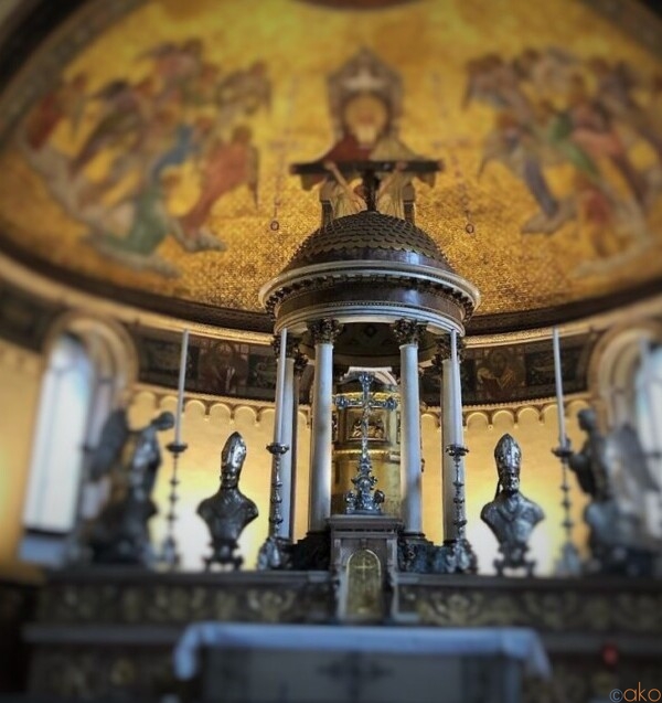 ウォールアートも楽しめる!ミラノ、サン・カリメロ大聖堂｜イタリア観光ガイド