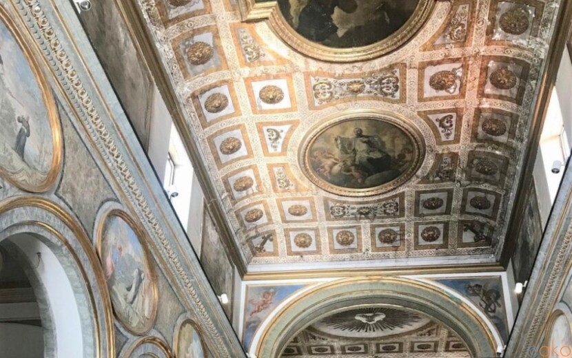 ソレントの守護聖人が眠る由緒正しき場所、サンタントニオ聖堂｜イタリア観光ガイド
