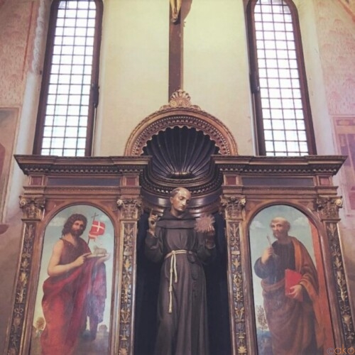 心地よい静寂。ミラノ、サン・ベルナルディーノ・アッレ・モナケ教会｜イタリア観光ガイド