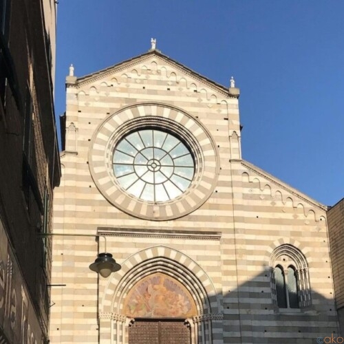 2つの回廊に癒される。ジェノヴァ、サン・タゴスティーノ教会｜イタリア観光ガイド