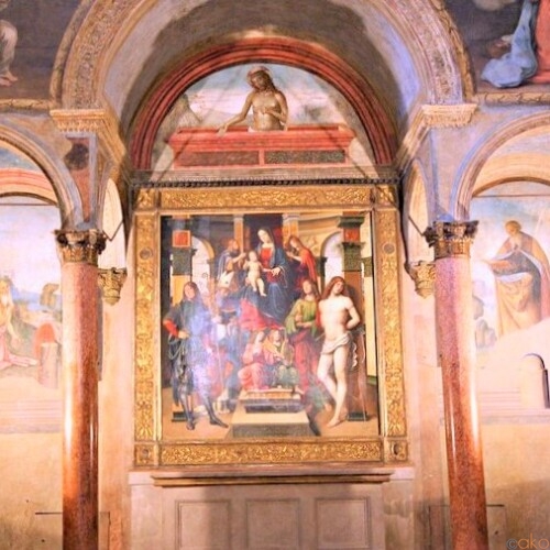 礼拝堂が見どころ。ボローニャ、サン・ジャコモ・マッジョーレ教会｜イタリア観光ガイド