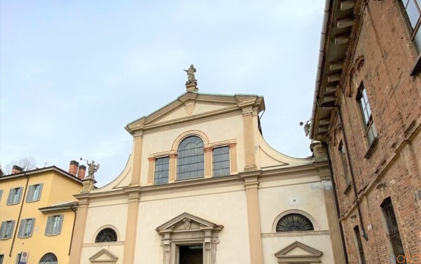 彫刻が必見。モンツァ、サンタ・マリア・アル・カッロービオロ教会｜イタリア観光ガイド