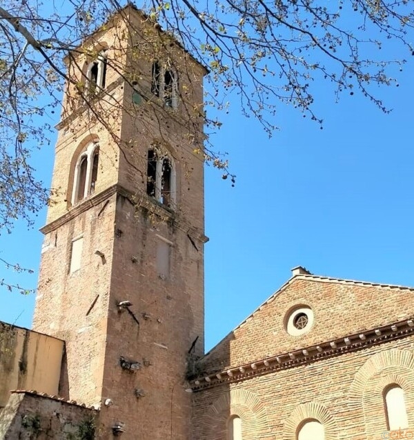 アグネスに捧ぐ。ローマ、サンタニェーゼ・フォーリ・レ・ムーラ教会｜イタリア観光ガイド