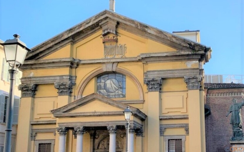 お散歩ついでに立ち寄りやすい！ミラノ、サンタ・マリア・ポドネ教会｜イタリア観光ガイド