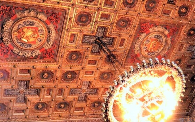 ローマ観光の起点にオススメ。ヴェネツィア宮殿｜イタリア観光ガイド