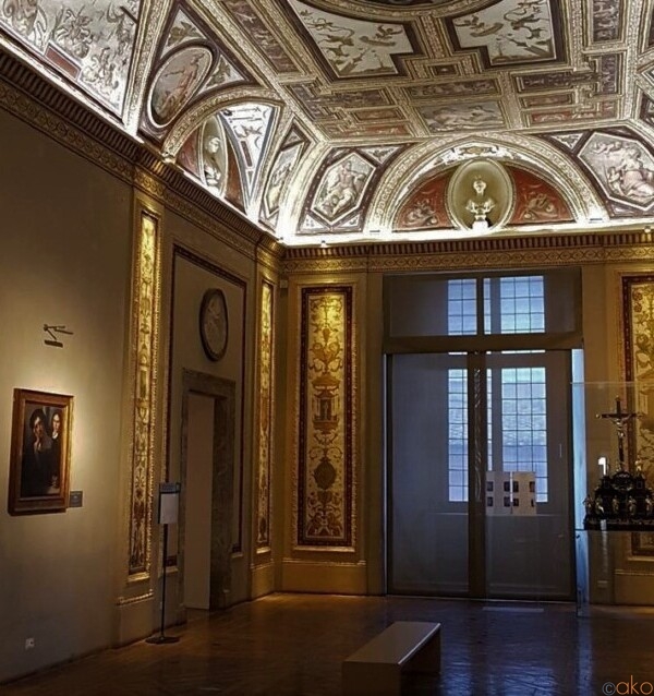 ローマの街のど真ん中で芸術に触れる。ヴェネツィア宮殿国立博物館｜イタリア観光ガイド