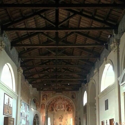 ヴェローナの歴史を見つめる、サンティッシマ・トリニタ教会｜イタリア観光ガイド